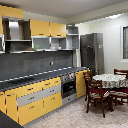 Daire Green Central Apartment *