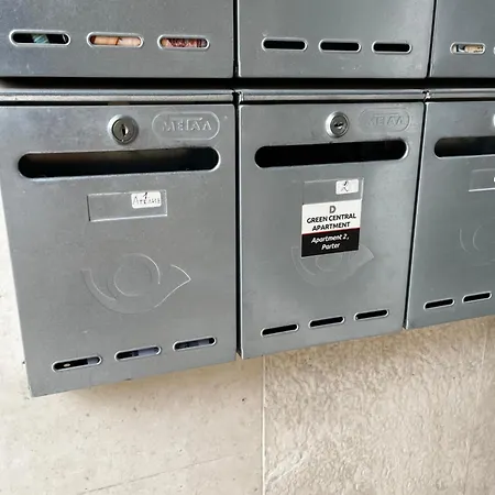 Green Central Apartment וארנה