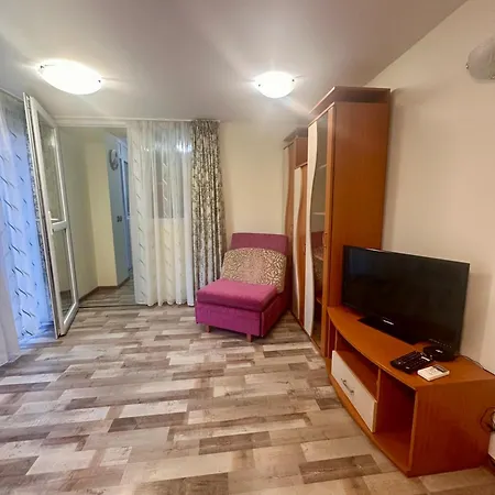 Green Central Apartment דירה *