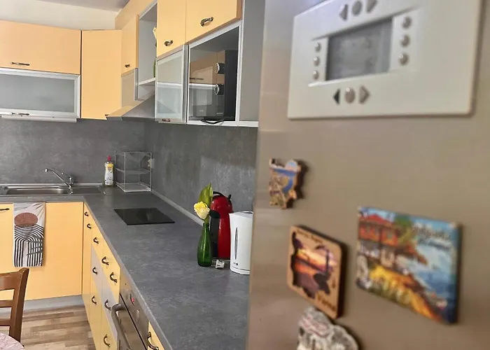 Green Central Apartment アパート ヴァルナ