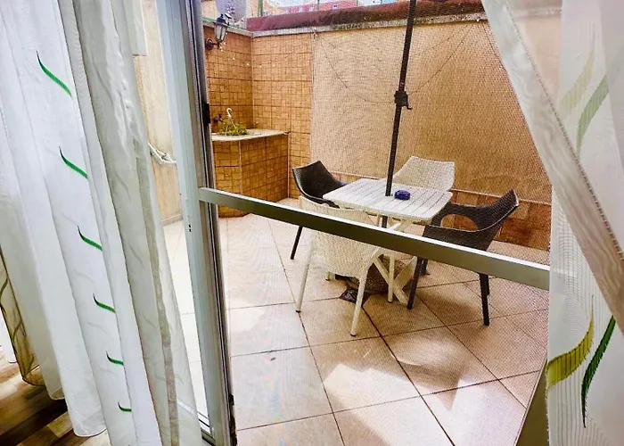 Green Central Apartment アパート